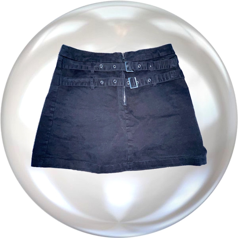Carmar black skort